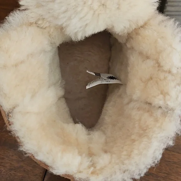 UGG Women's Brown and Cream Lace-Up Winter Boots - Picture 13 of 15